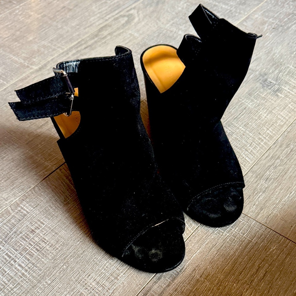 BAMBOO Black Peep-Toe Ankle Booties